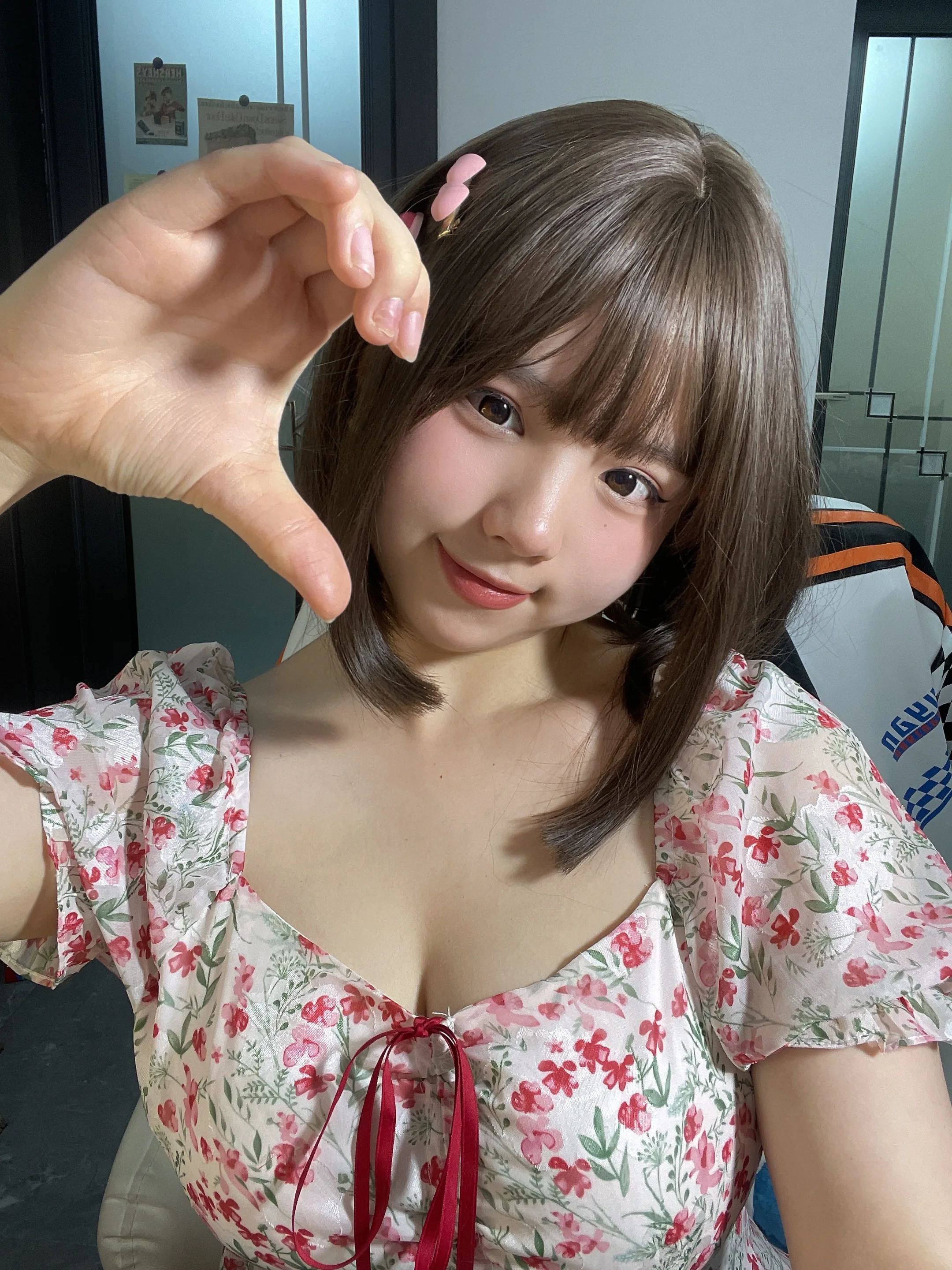 葱油饼er – 碎花裙 18P